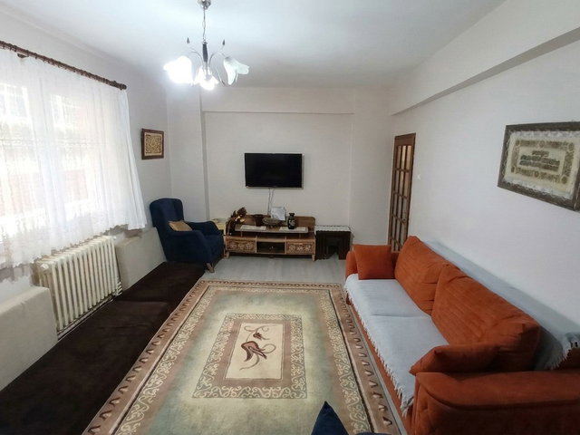 RE/MAX İNCİ'DEN HASAN BASRİ ÇANTAY MAHALLESİ SATILIK 3+1 DAİRE