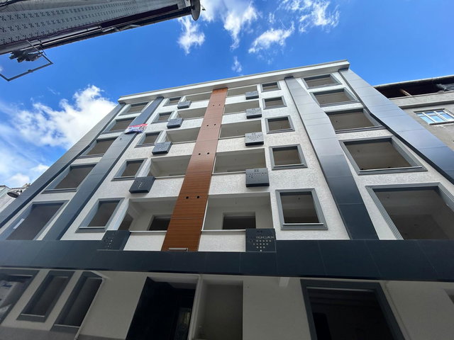 ZEYTİNBURNU SEYİTNİZAM’DA SIFIR BİNADA 2+1 | ASANSÖR | YERDEN ISITMA | BALKON