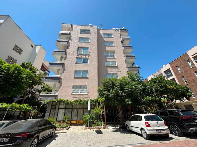 REMAX RİNA'DAN MERKEZİ KONUMDA DENİZ MANZARALI 3+1