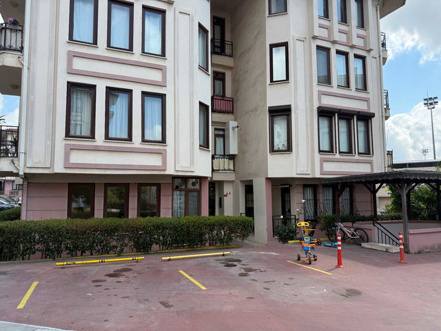 SARIYER ÖZDEN SİTESİ KİRALIK 2+1 YENİ BOYALI DAİRE