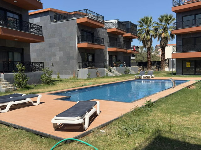 YENİŞAKRAN SİTE İÇİNDE KİRALIK LÜKS TRİPLEKS VİLLA