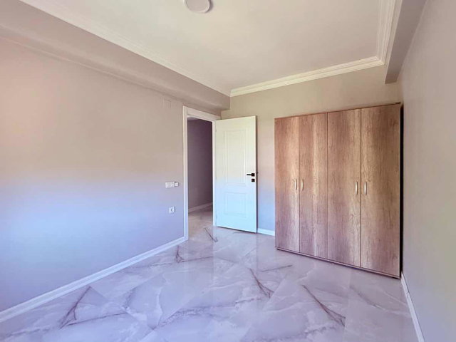 URLA ÇEŞMEALTI / SIFIR BİNA 1+1 KİRALIK DAİRE