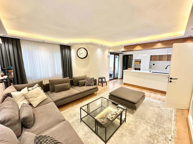 REMAX LEON | GÖRÜKLE'DE MODERN YENILENMIŞ BAHÇE KATI SATILIK 3+1