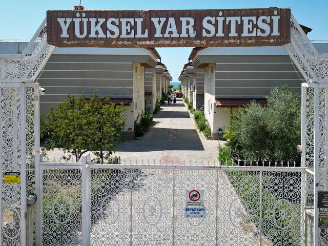 DİKİLİ'NİN İNCİSİ KABAKUMDA DENİZE SIFIR YÜKSEL YAR SİTESİNDE SATILIK VİLLA