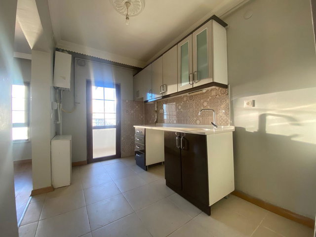 REMAX İLKE'DEN A.GAZİ TOKİ'DE 2+1 ARA KAT KİRALIK DAİRE