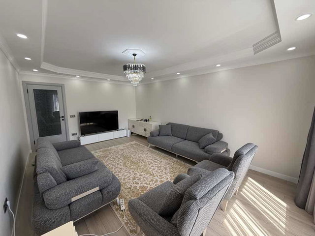 SAĞLIKKENT SİTESİNDE FULL TADİLATLI SATILIK 3+1 DAİRE