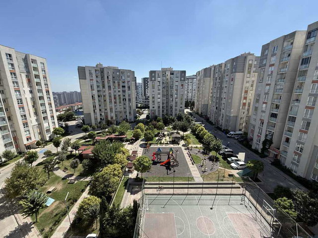 SAĞLIKKENT SİTESİNDE FULL TADİLATLI SATILIK 3+1 DAİRE