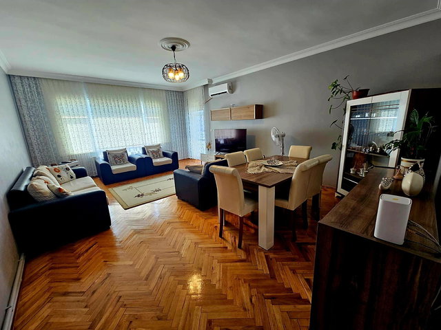 ÖZENKENT SITESI GÜNEY-BATI CEPHE AVANTAJLI SATILIK 3+1 DAIRE