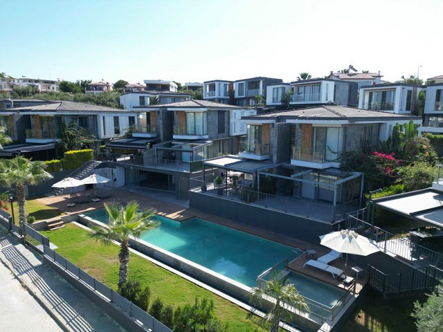 HAUS INFINITY 14 KÖŞE ÖZEL BAHÇE FULL DENİZ MANZARALI 3+1 VİLLA