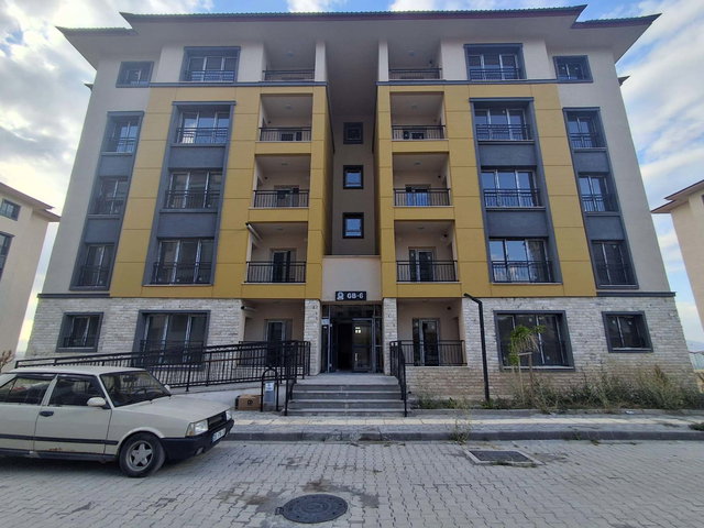 REMAX İLKE'DEN HİLALKENT TOKİ'DE 3+1 KİRALIK DAİRE