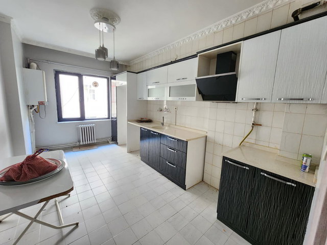 REMAX İLKE'DEN ŞEHİR MERKEZİ'NDE 3+1 FULL YAPILI KİRALIK DAİRE