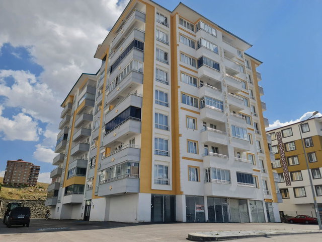 REMAX İLKE'DEN HİLALKENT'TE 3+1 KİRALIK LÜKS DAİRE