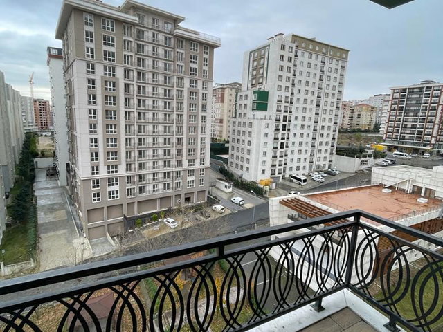 ESENYURT BARBAROS’TA BUTİK SİTE İÇİNDE 3+1, 120 M² NET, 10. KAT KİRALIK DAİRE