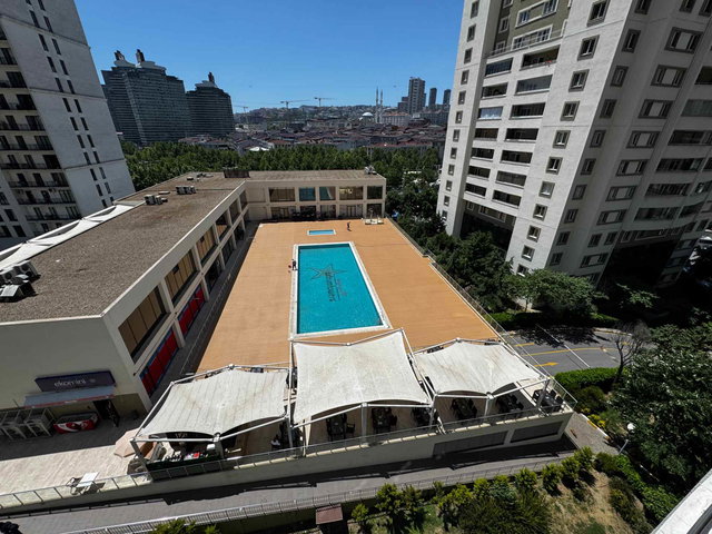REGNUM DA KAPALI MUTFAK HAVUZ CEPHE 2+1 EŞYALI KİRALIK DAİRE