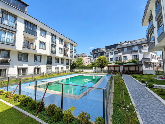 ÇIMENPARK SITESINDE 2+1 KAPALI OTOPARKLI KIRALIK 2 + 1 DAIRE