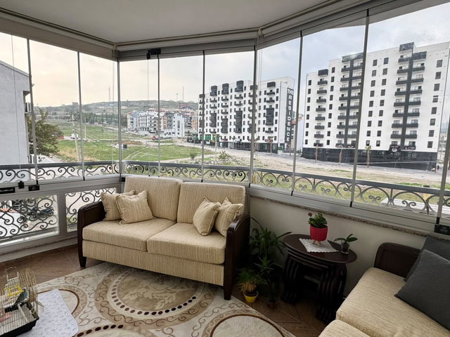REMAX MID SATILIK OKULLAR BÖLGESİ 130 M² 3+1 EDEVEYN BANYOLU DAİRE