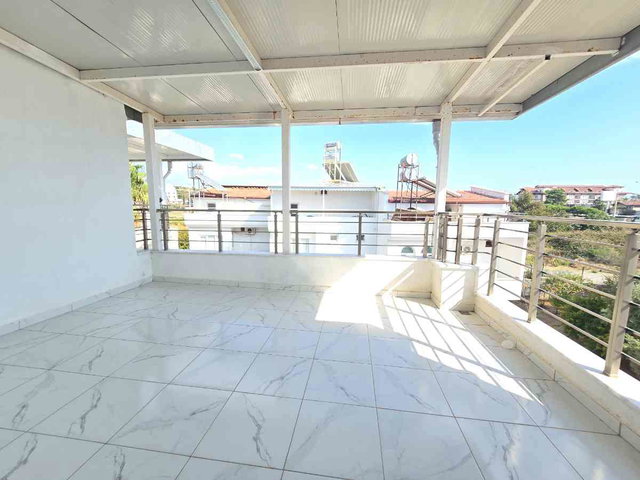 MANAVGAT'TA KİRALIK TRİBLEX VİLLA
