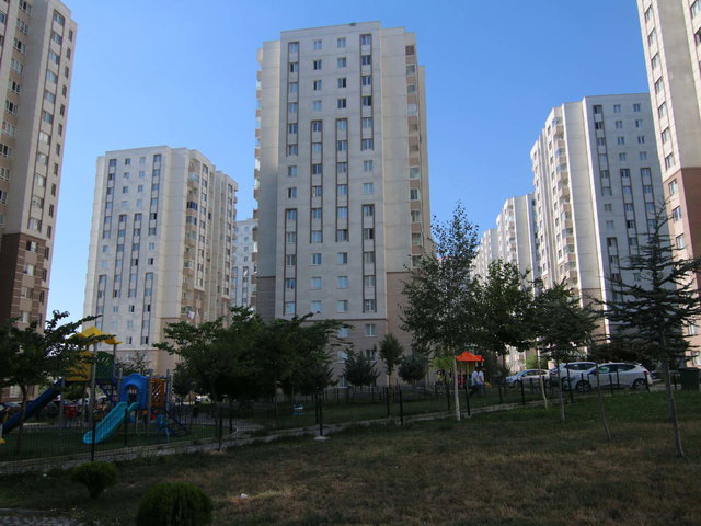 ANADOLU BULVARI YDA MEHMET AKİF ERSOY KONUTLARI KİRALIK 3+1DAİRE