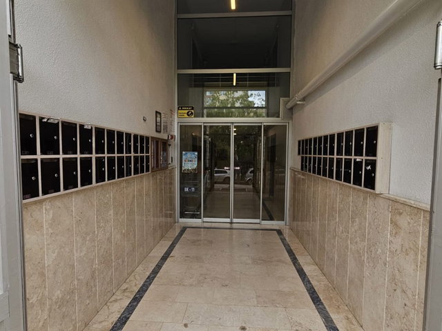 PARK ÇİFTLİK KONUTLARINDA SATILIK 3+1 BAKIMLI DAİRE