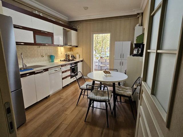 PARK ÇİFTLİK KONUTLARINDA SATILIK 3+1 BAKIMLI DAİRE