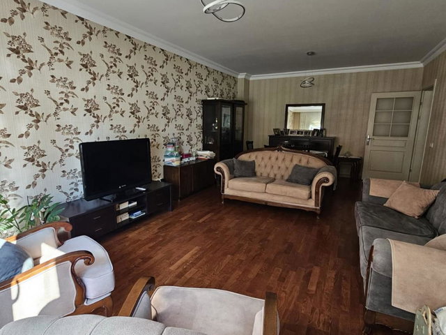PARK ÇİFTLİK KONUTLARINDA SATILIK 3+1 BAKIMLI DAİRE