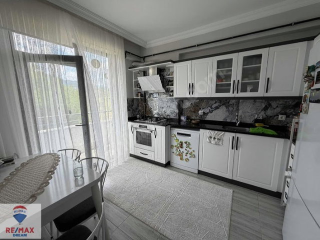 REMAX'DEN PAŞADAĞ MAH. DE ASANSÖRLÜ SATILIK 2+1 DAİRE