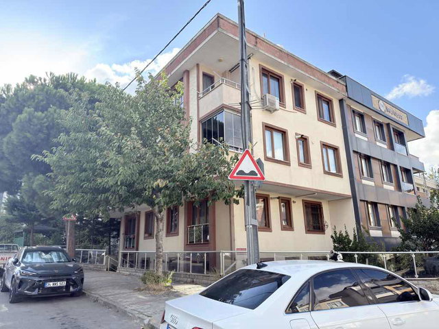 ATAŞEHİR’DE BAHÇE KATI 2+1 | GÜNEY-BATI CEPHE | BALKONLU | DOĞALGAZ KOMBİLİ