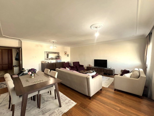 BATIKENT (BATI MERKEZ) METRO KARŞISINDA 3+1 SATILIK DAİRE