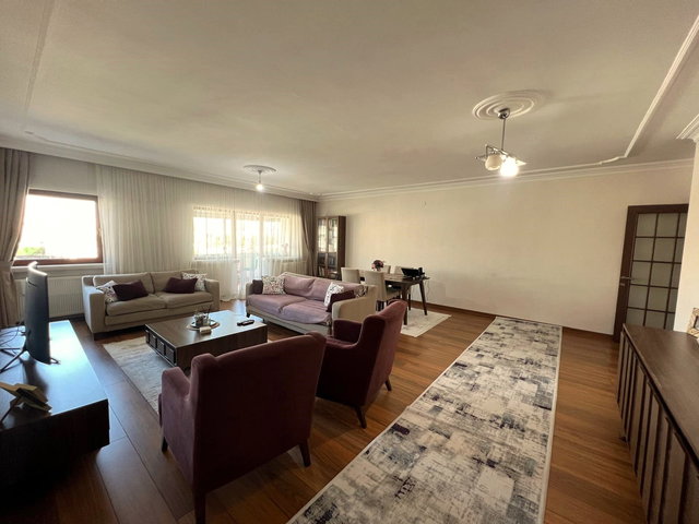 BATIKENT (BATI MERKEZ) METRO KARŞISINDA 3+1 SATILIK DAİRE
