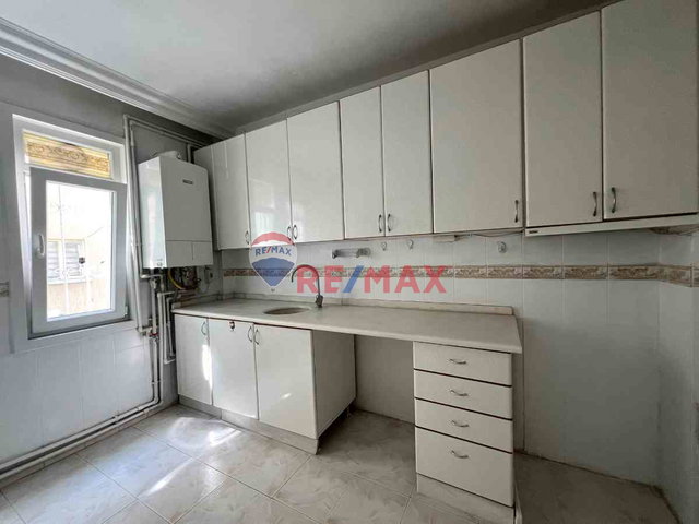 AYRANCI HOŞDERE CADDESİ ÜZERİ OTOPARKLI 3+1 KİRALIK DAİRE