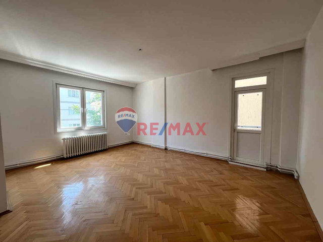 AYRANCI HOŞDERE CADDESİ ÜZERİ OTOPARKLI 3+1 KİRALIK DAİRE