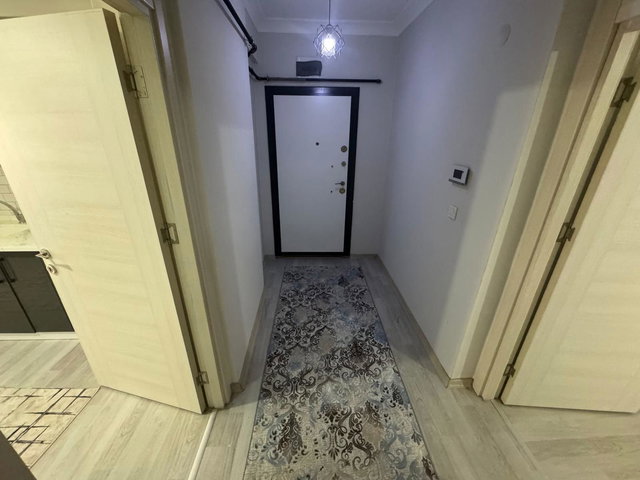 HACI İLBEY’DE FULL EŞYALI, BALKONLU 1+1 | YENİ BİNA, HEMEN TAŞINMAYA HAZIR