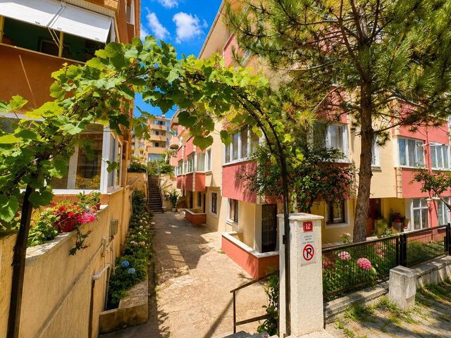 ŞİLE MERKEZ'DE FERAH BÜYÜK VE KULLANIŞLI 2+1 KİRALIK DAİRE