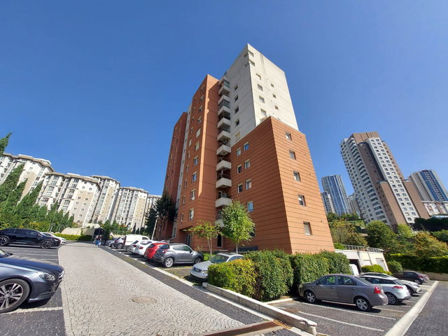 BAHÇEŞEHIR MESA NUROL ERGUVANLIBAHÇE'DE KIRALIK BOŞ 1+1 DAIRE
