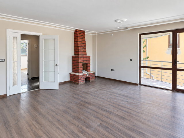 İŞBAŞARAN VİLLALARINDA HAVUZLU MODERN 6+1 KİRALIK VİLLA