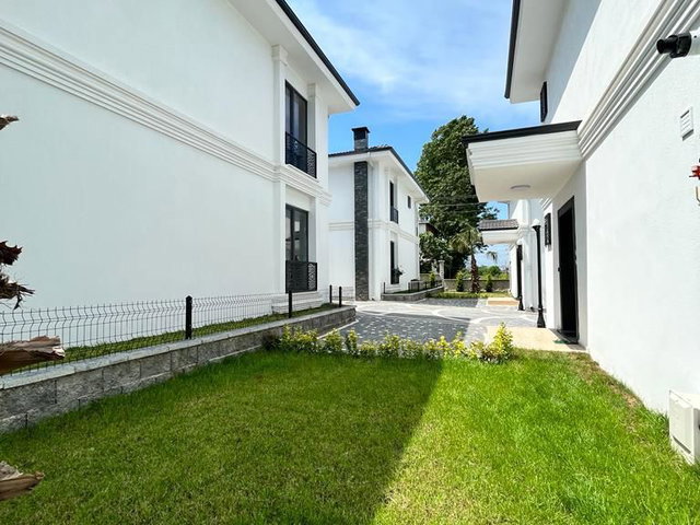 KARTEPE FSM MAH’DE 3+1 BAHÇELI VİLLA