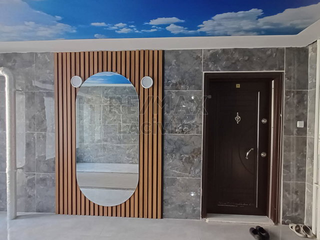 RE/MAX LACİVERT'TEN HİLALKENT'TE SATILIK 3+1 LÜKS ARAKAT DAİRE