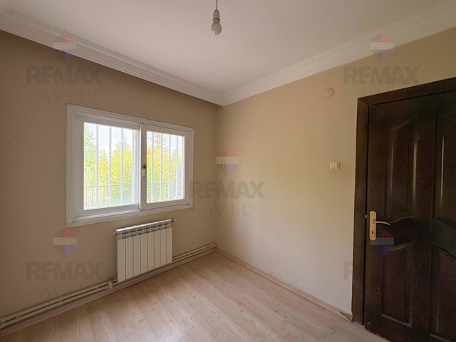 REMAX AVLU'DAN ÇAĞDAŞKENT BİRLİK VİLLALARI'NDA SATILIK 5+1 VİLLA