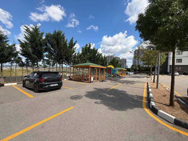 GEBZE KİRAZPINAR’DA 14. KAT DOĞU CEPHE 2+1 | BALKONLU, MERKEZİ ISITMALI, BOŞ