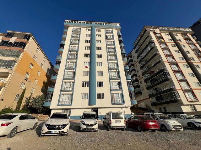 ÇAMURLU MAHALLESINDE KIRALIK 3+1 ARA KAT DAIRE