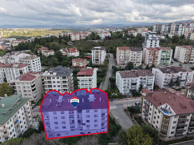 REMAX DIA'DAN AKCAKOCA BAŞAR CADDESİNDE 2+1 SATILIK DAİRE