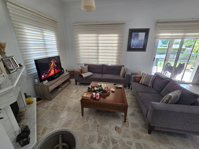 GIRNE ALSANCAK'TA HAVUZLU SITE İÇINDE 3+1 SATILIK VILLA