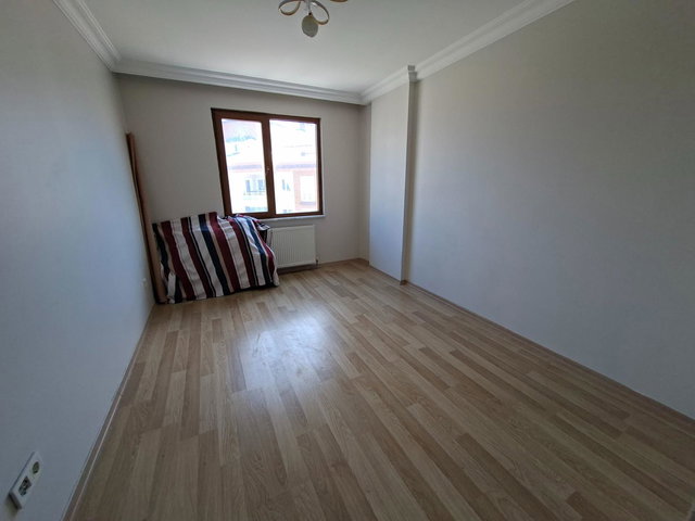PENDİK GÖZDAĞI CADDE/MİNİBÜS YOLU ÜZERİ 130 M2 3+1 SATILIK DAİRE