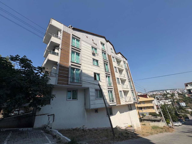 ÇAYIROVA İNÖNÜ MAHALLESİNDE EŞYALI KİRALIK 2+1 DAİRE