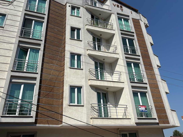ÇAYIROVA İNÖNÜ MAHALLESİNDE EŞYALI KİRALIK 2+1 DAİRE