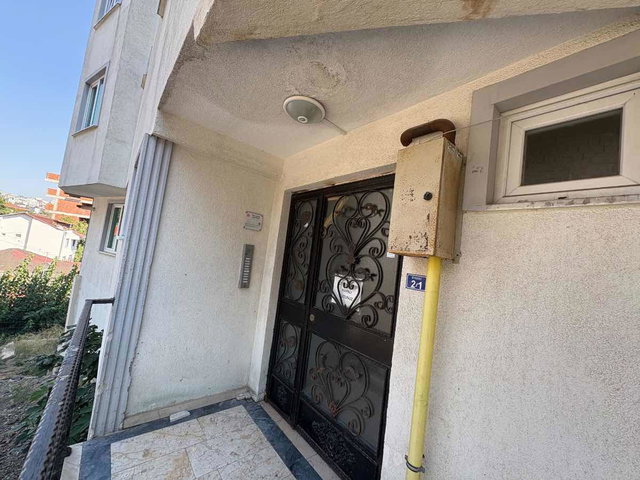 ÇAYIROVA İNÖNÜ MAHALLESİNDE EŞYALI KİRALIK 2+1 DAİRE
