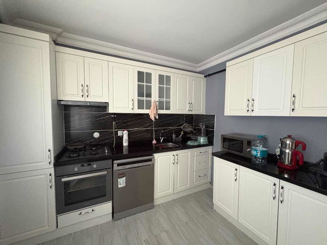 ÇAYIROVA İNÖNÜ MAHALLESİNDE EŞYALI KİRALIK 2+1 DAİRE