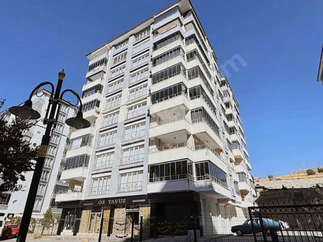 YEŞILÇAM CADDE'INDE 3+1 KIRALIK DAIRE