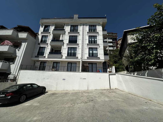 ACIBADEM HASTANESİ ÜZERİ DENİZ MANZARALI SATILIK 2+1 DAİRE