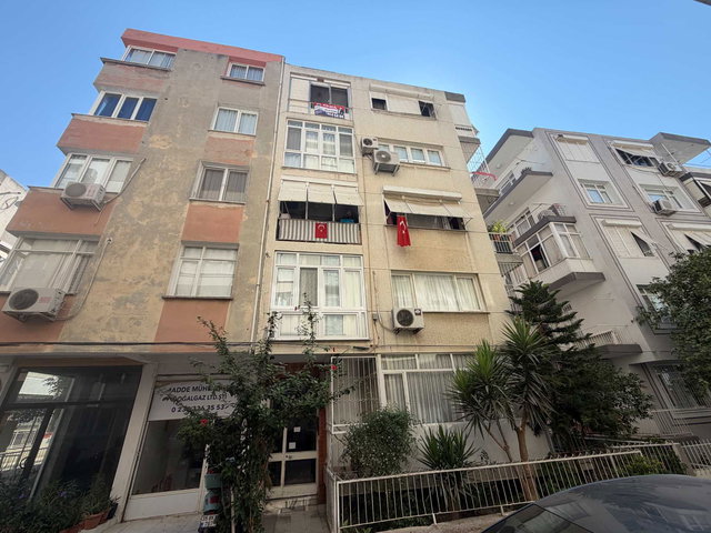 KARŞIYAKA AKSOY MAHALLESI'NDE 2+1 KIRALIK DAIRE